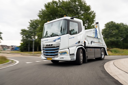 1703-New-Generation-DAF-XD-Electric