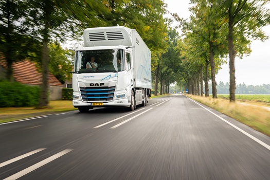 1707-New-Generation-DAF-XD-Electric