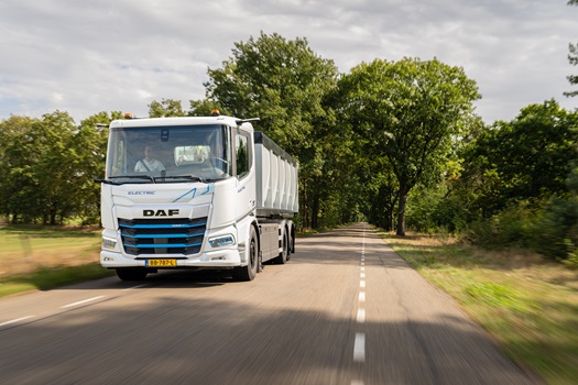 1724-New-Generation-DAF-XD-Electric