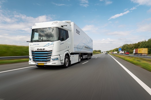 1806-New-Generation-DAF-XF-Electric